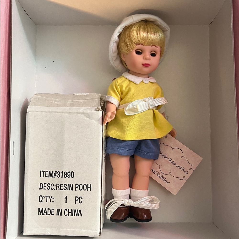 NRFB Vintage Madame Alexander Christopher Robin and Pooh.